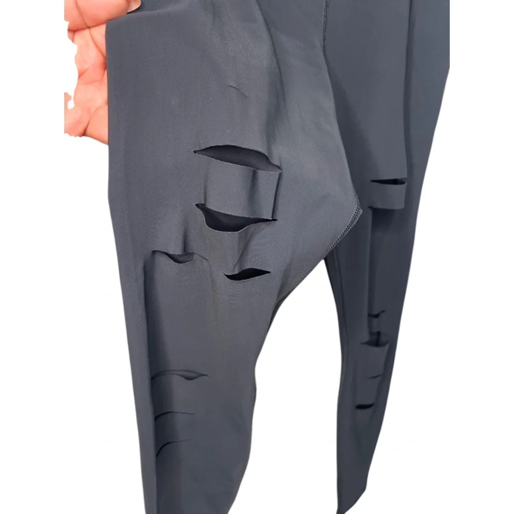 Alo High Waist Ripped‎ Warrior Legging Size M Black